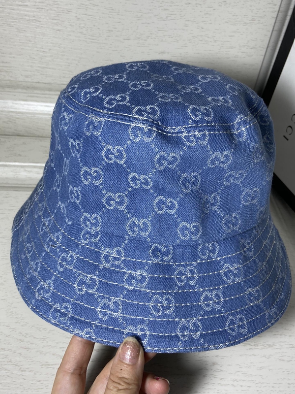 ブランド帽子側面デザイン